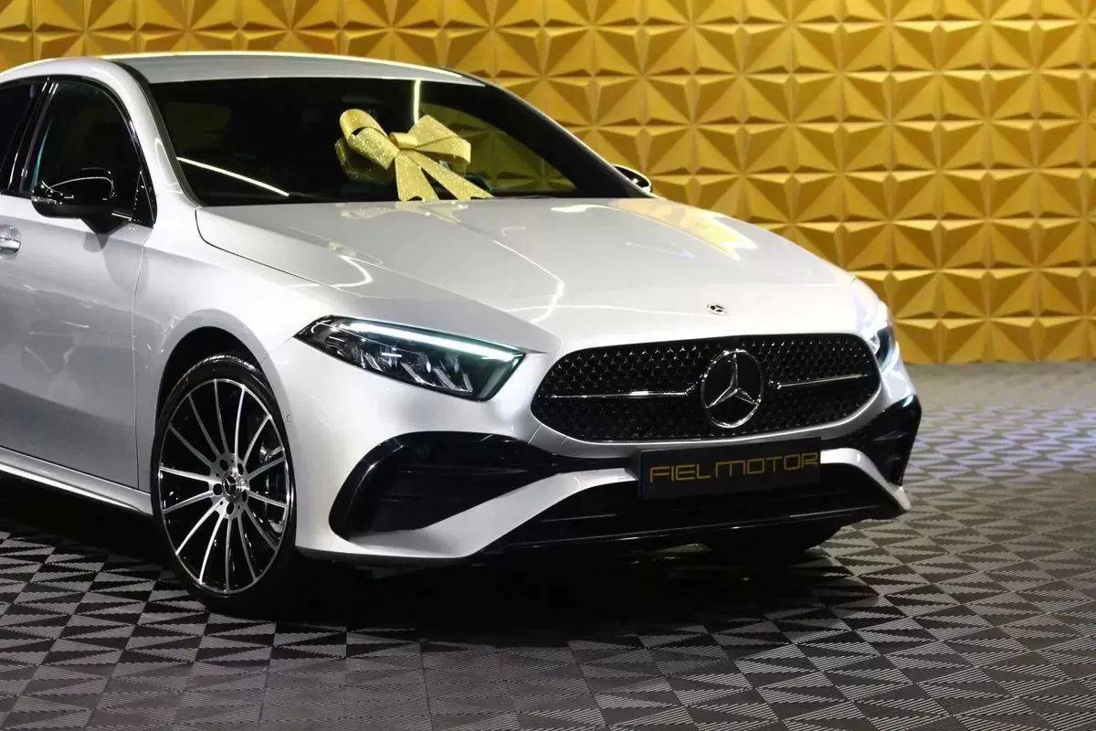 mercedes-benz-classe-a-2023-hibrido-1332cc