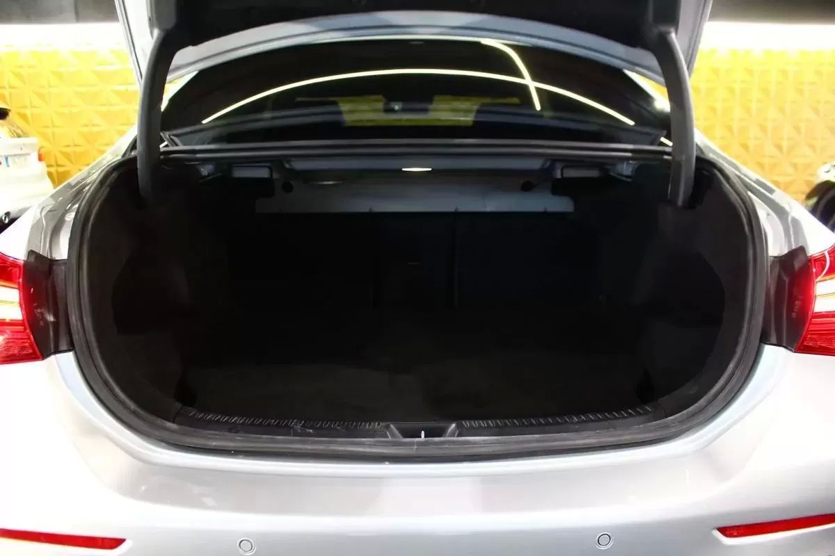 mercedes-benz-classe-a-2023-hibrido-1332cc