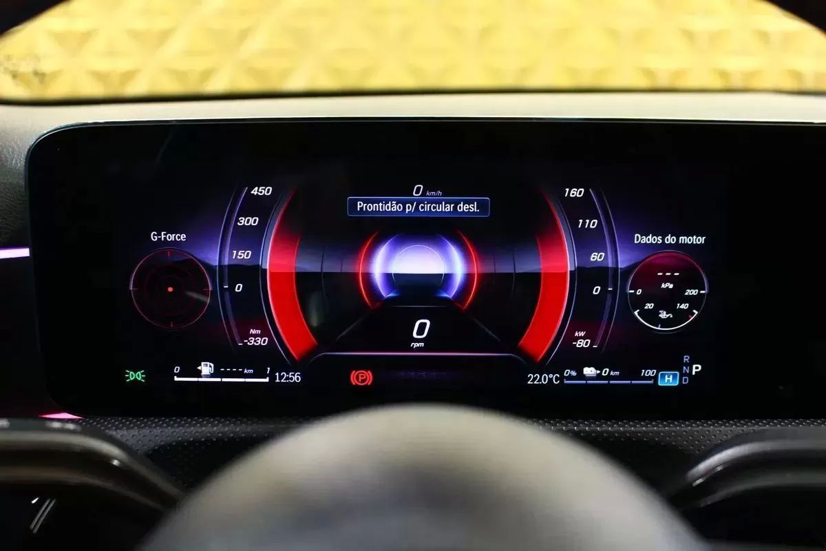 mercedes-benz-classe-a-2023-hibrido-1332cc