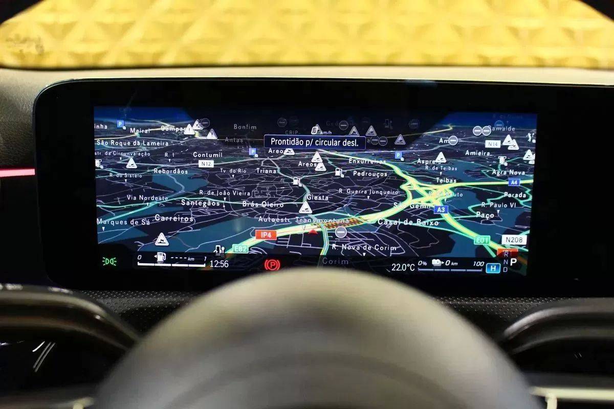 mercedes-benz-classe-a-2023-hibrido-1332cc