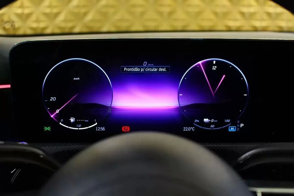 mercedes-benz-classe-a-2023-hibrido-1332cc