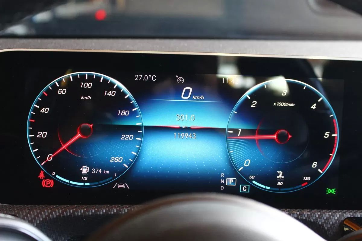 mercedes-benz-cla-2020-diesel-1950cc