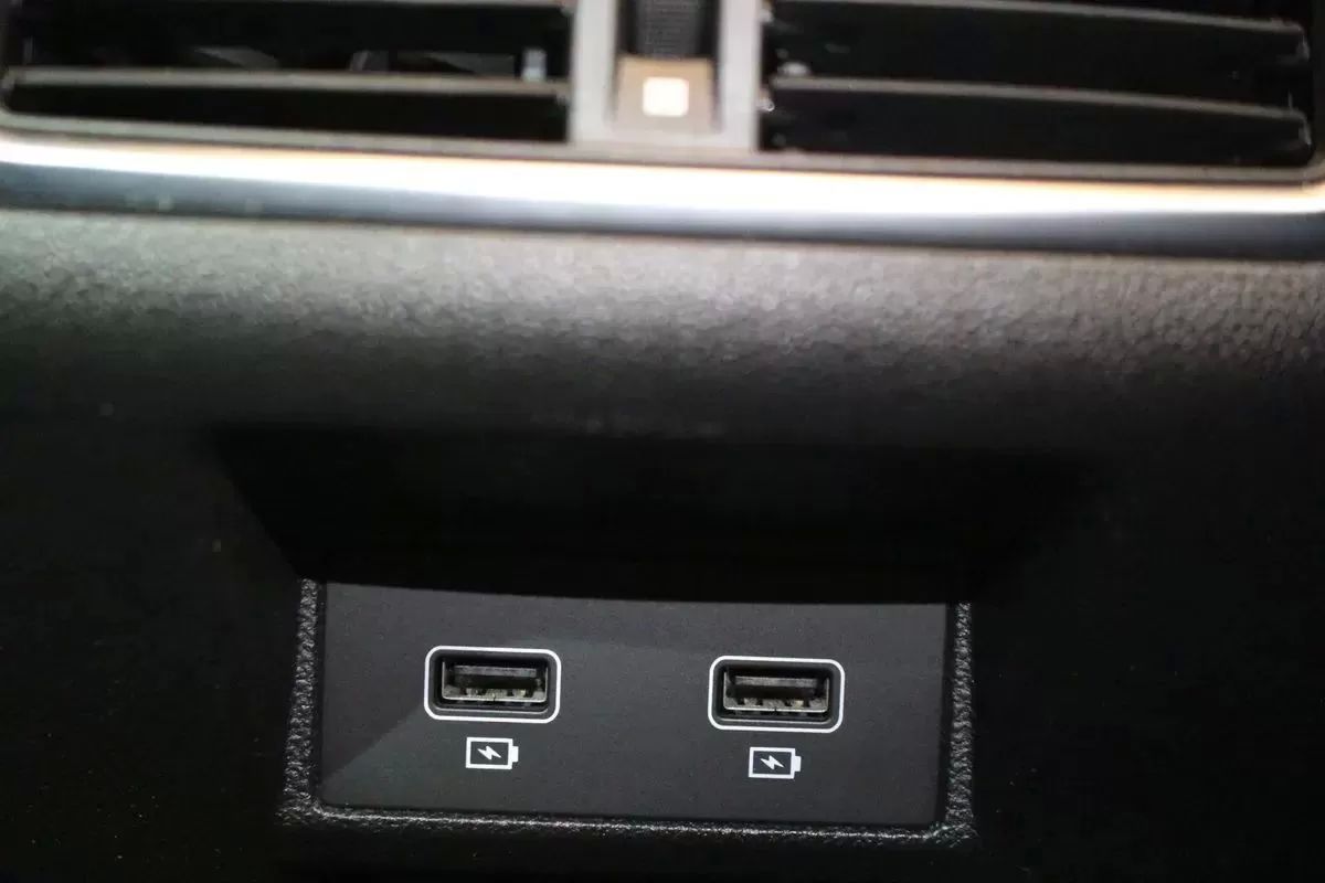 renault-megane-sport-tourer-2021-diesel-1461cc