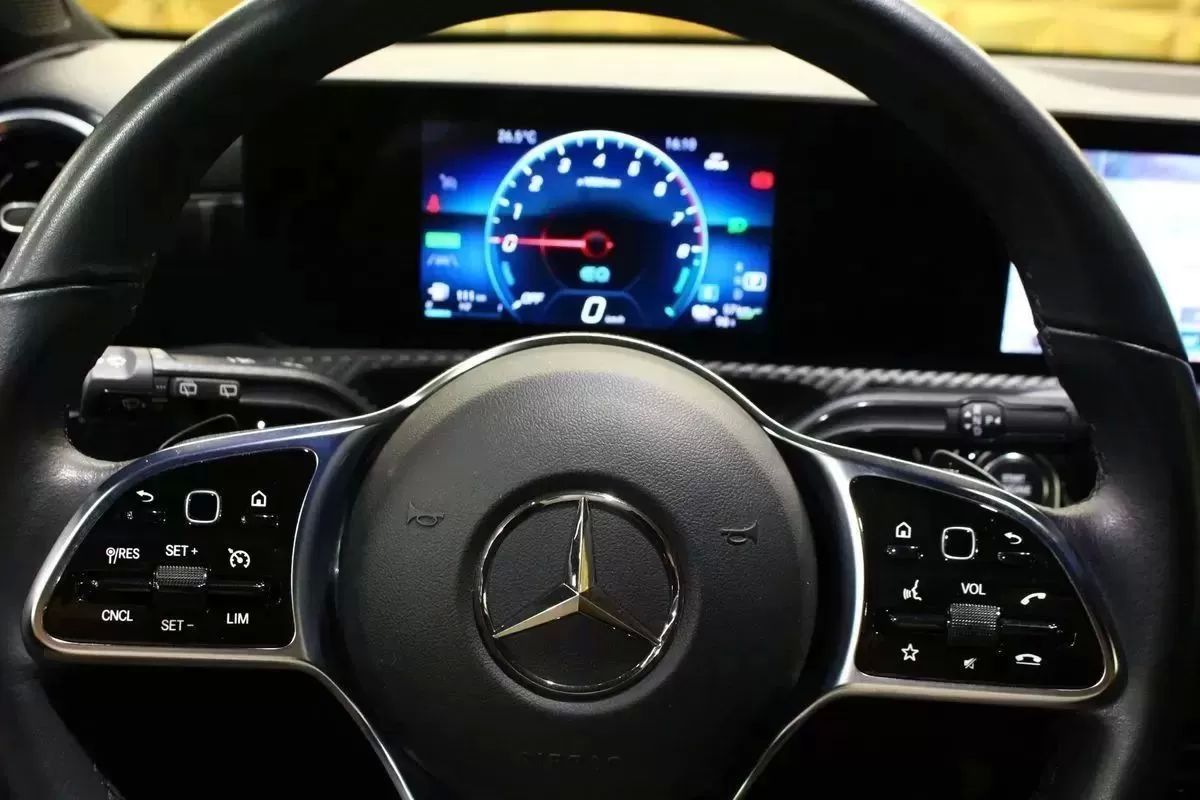 mercedes-benz-cla-2022-hibrido-1332cc