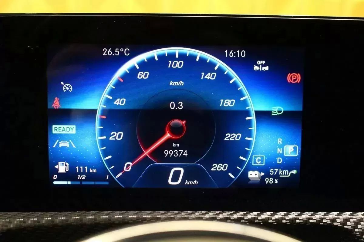 mercedes-benz-cla-2022-hibrido-1332cc