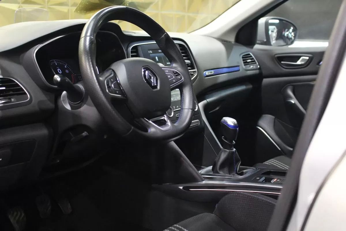 renault-megane-sport-tourer-2020-diesel-1461cc