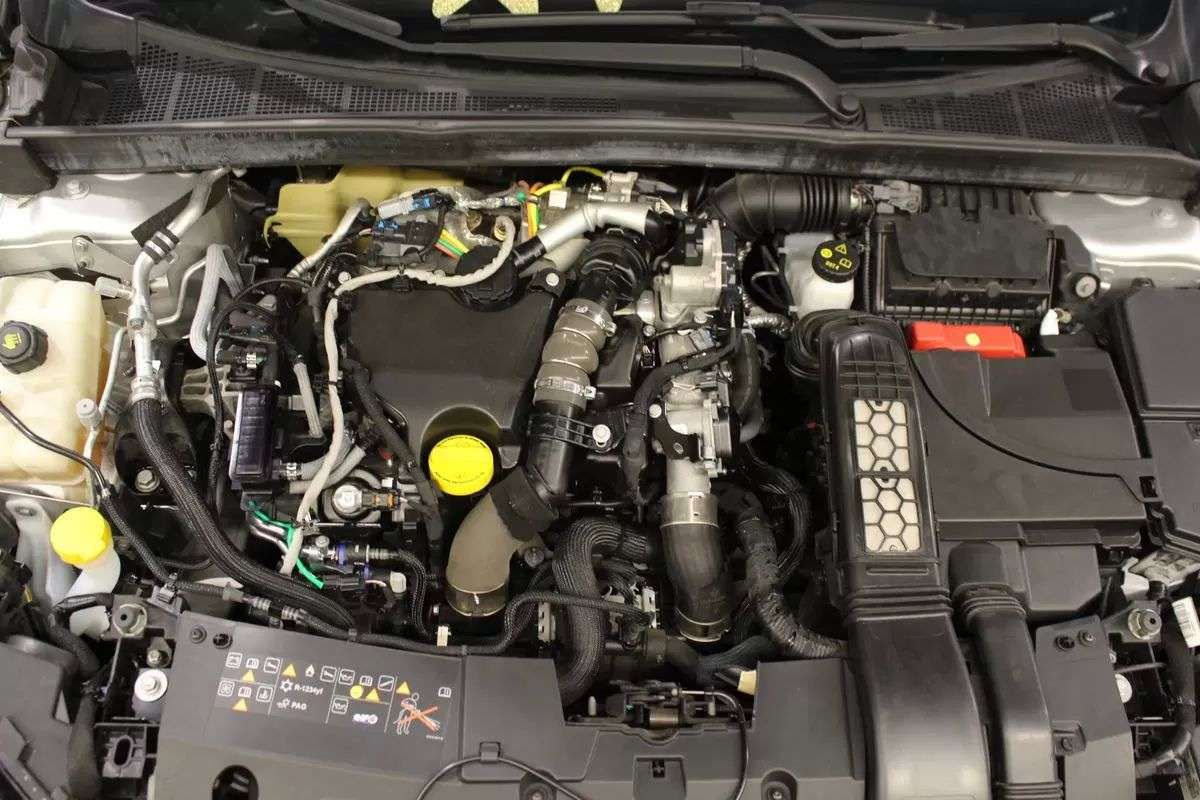 renault-megane-sport-tourer-2020-diesel-1461cc