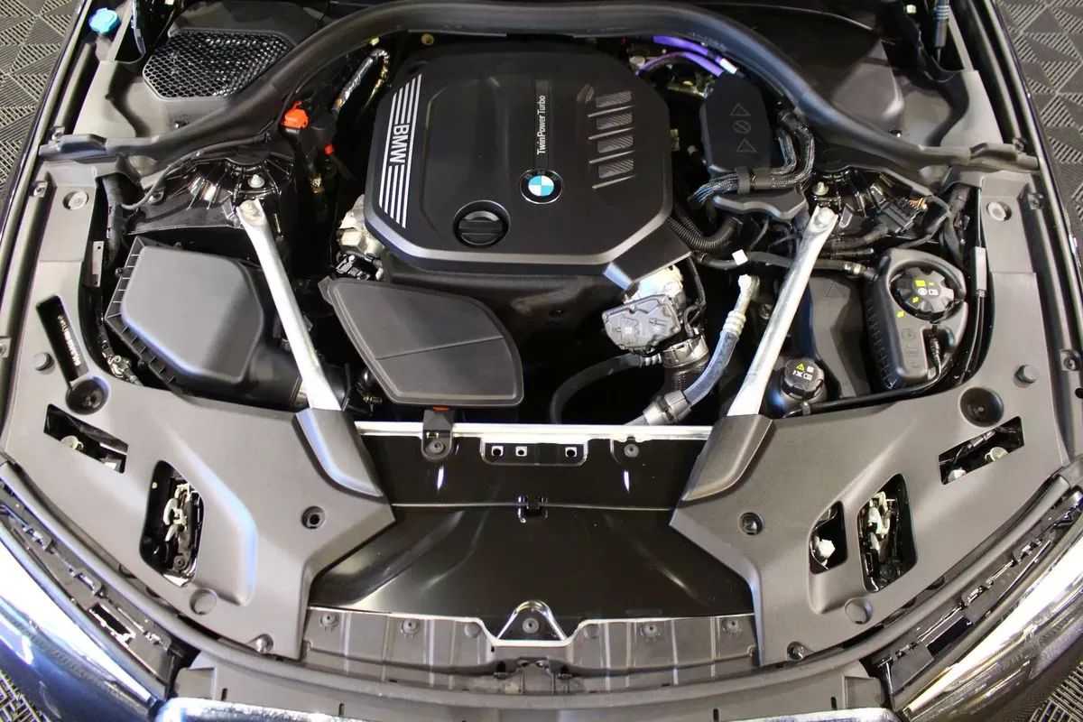 bmw-serie-5-2023-diesel-1995cc