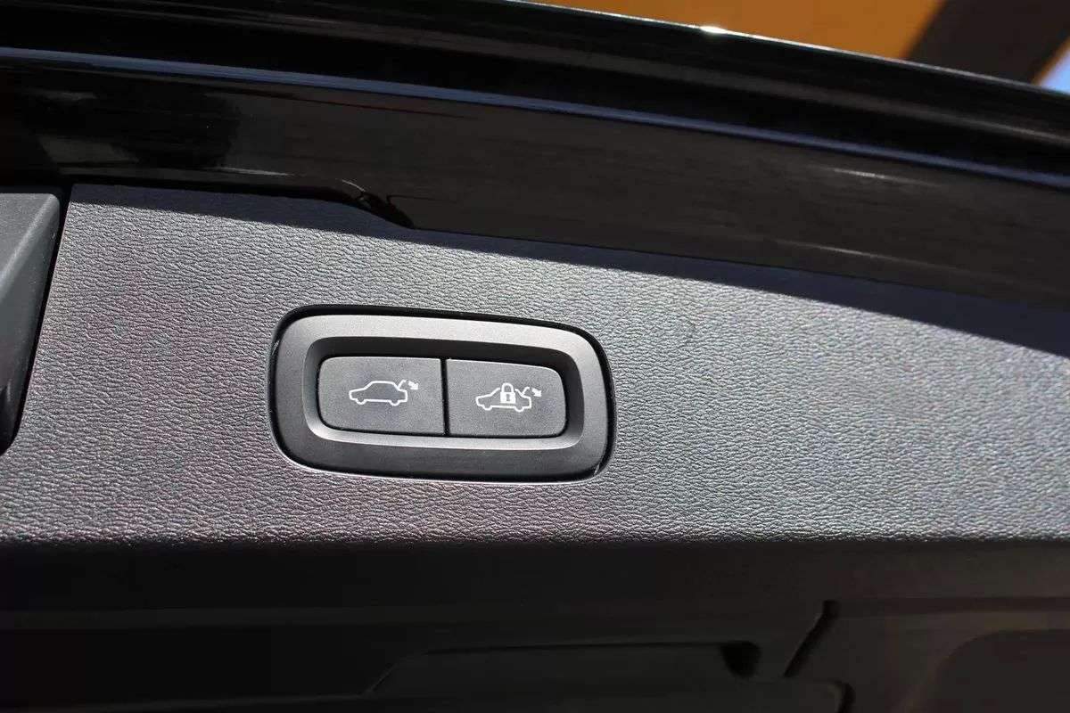 volvo-v60-2020-hibrido-1969cc