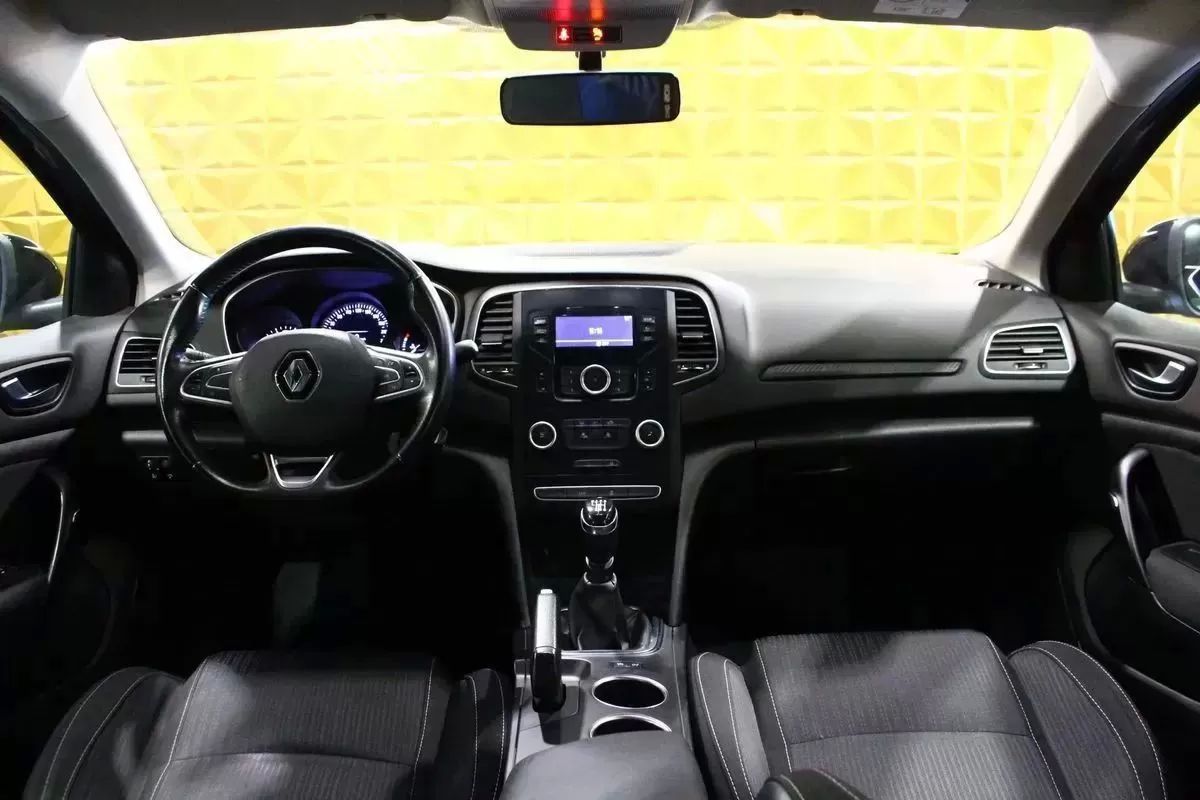 renault-megane-sport-tourer-2017-diesel-1461cc