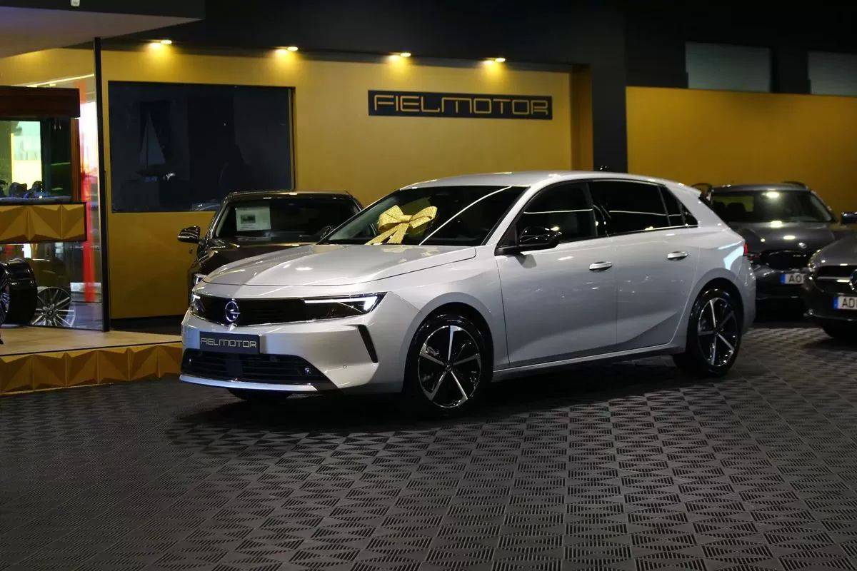 opel-astra-2022-diesel-1499cc