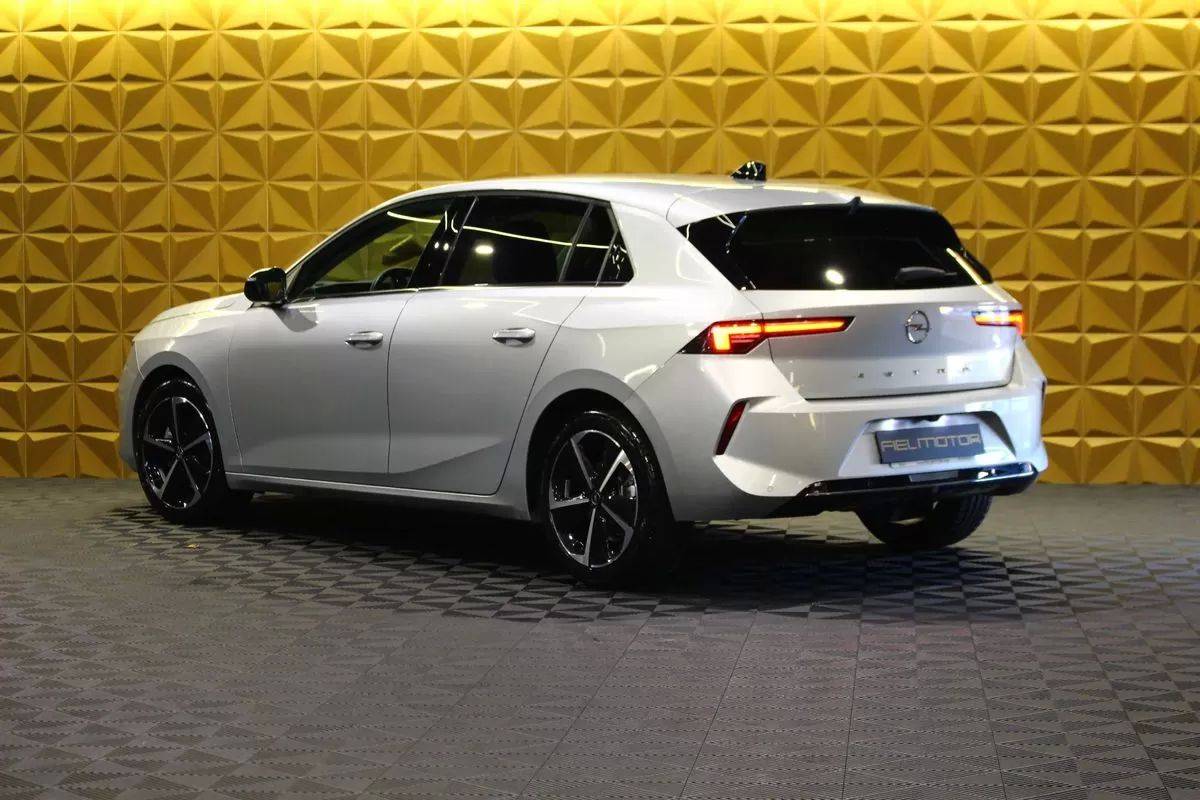 opel-astra-2022-diesel-1499cc