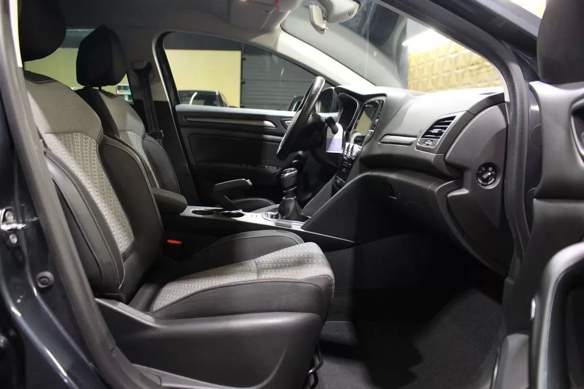 renault-megane-sport-tourer-2022-diesel-1461cc