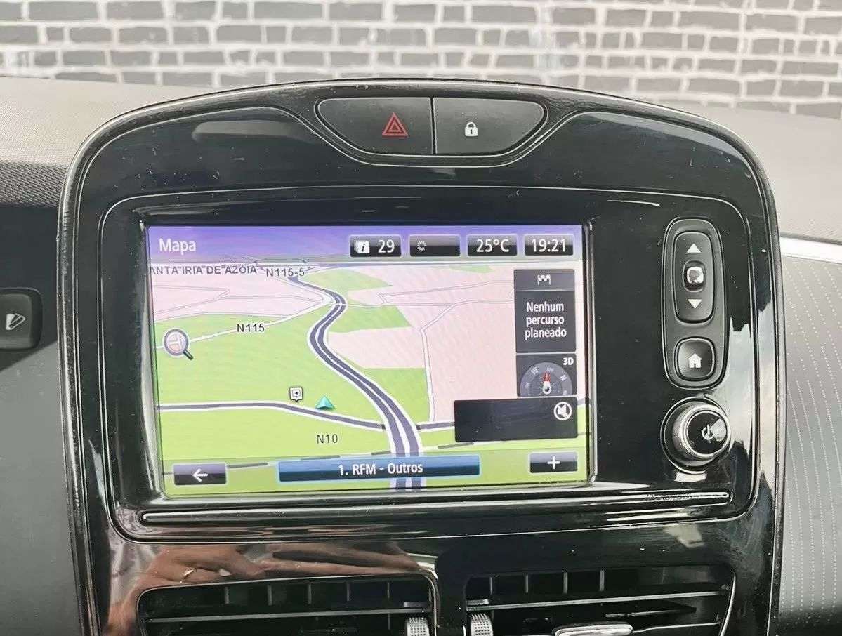 renault-zoe-2019-eletrico-200cc