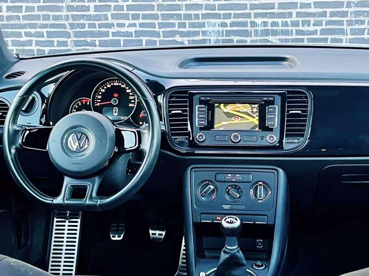 volkswagen-beetle-2012-gasolina-1197cc