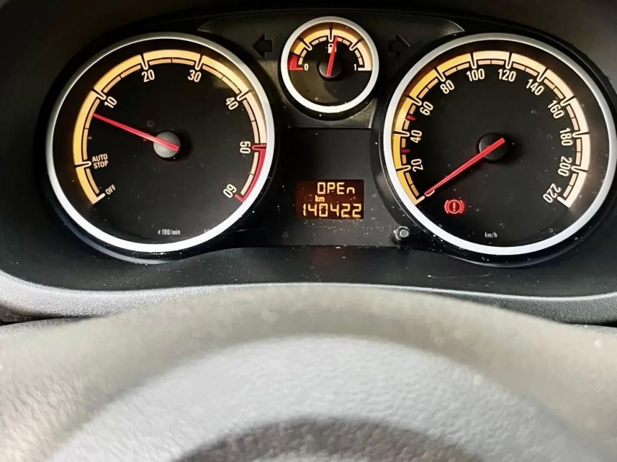 opel-corsa-2011-diesel-1248cc