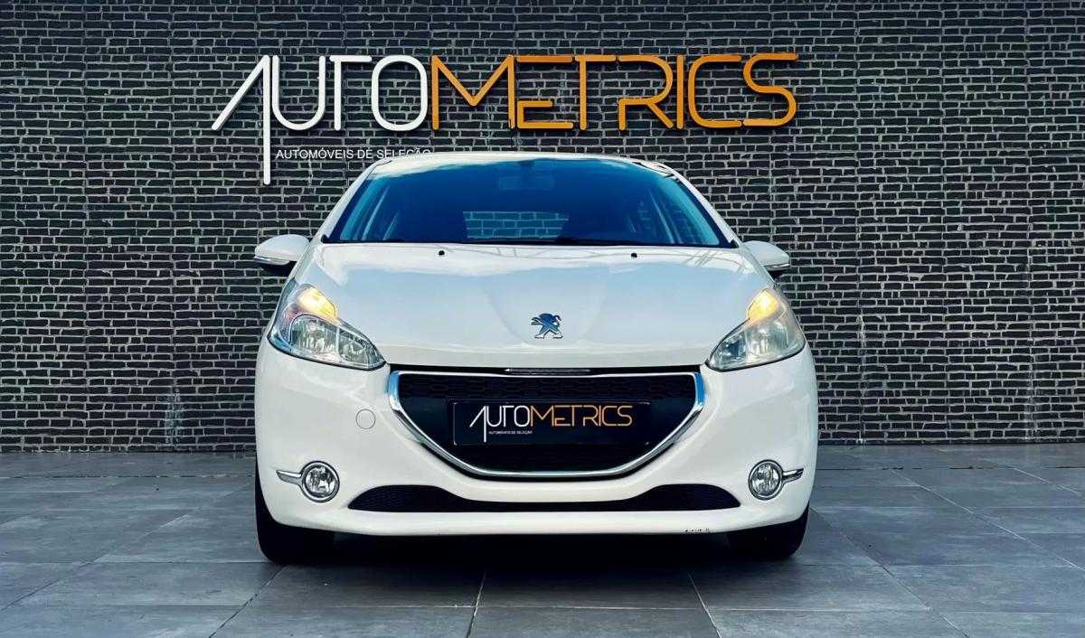 peugeot-208-2013-gasolina-1199cc