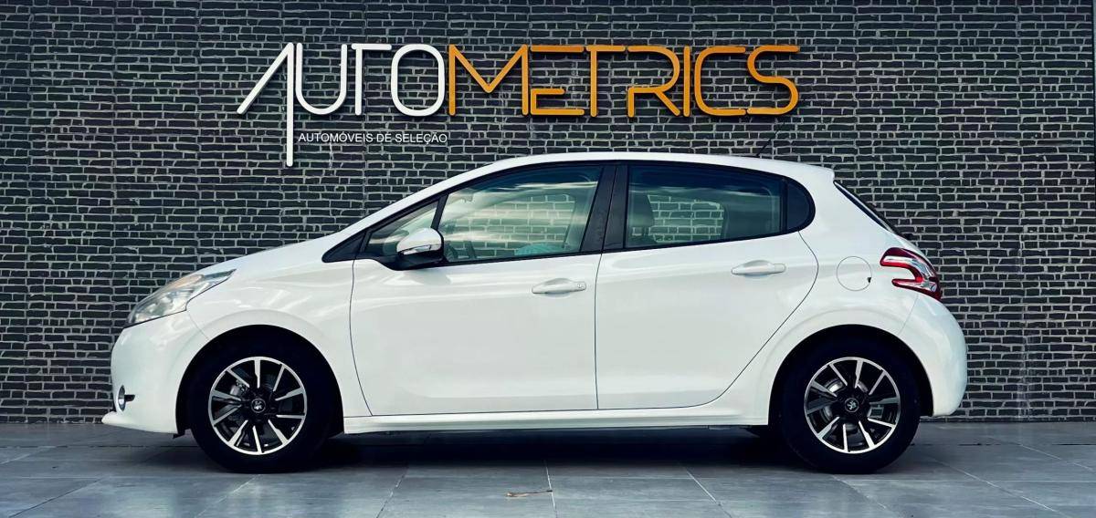 peugeot-208-2013-gasolina-1199cc