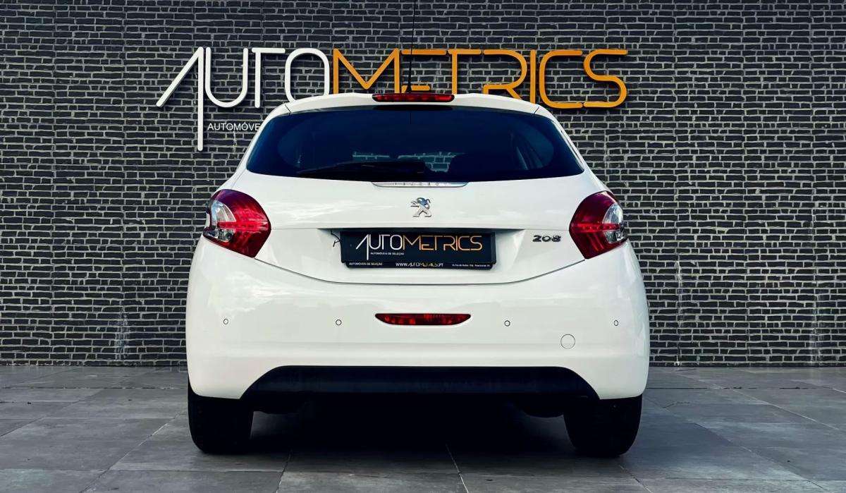 peugeot-208-2013-gasolina-1199cc