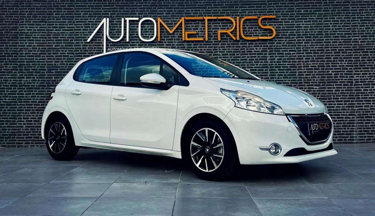 peugeot-208-2013-gasolina-1199cc