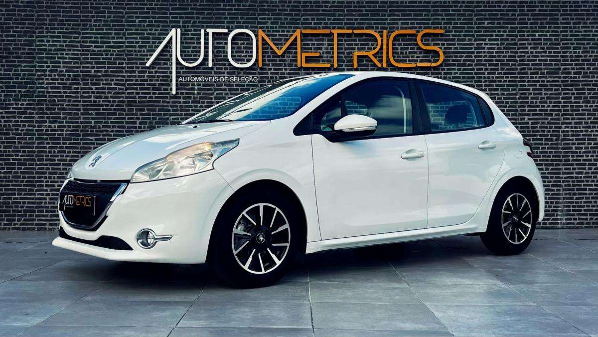 peugeot-208-2013-gasolina-1199cc