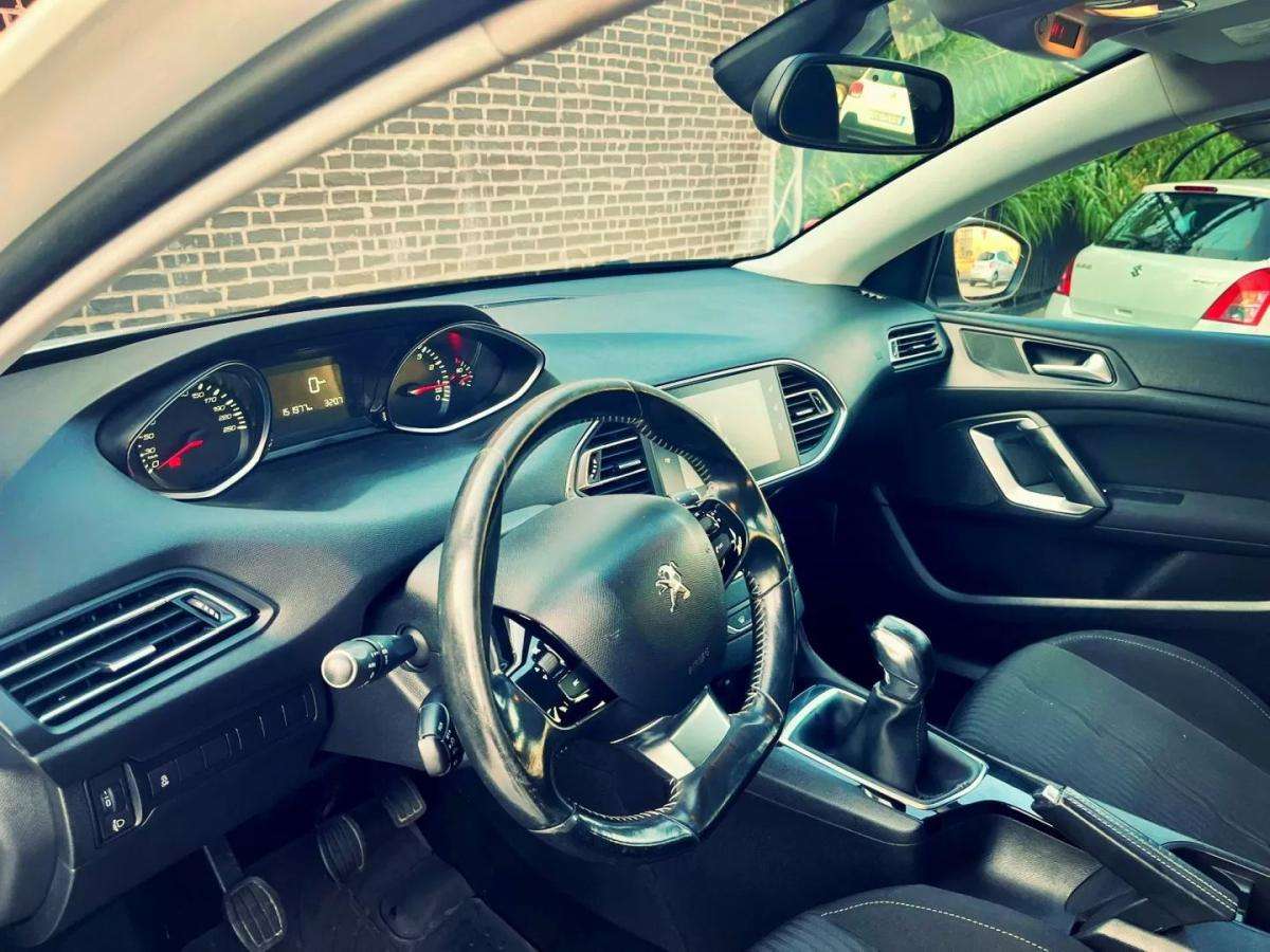 peugeot-308-2014-gasolina-1199cc
