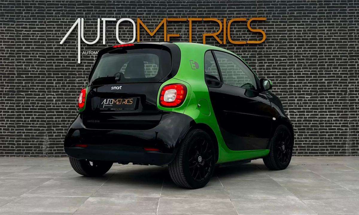smart-fortwo-2017-eletrico-200cc