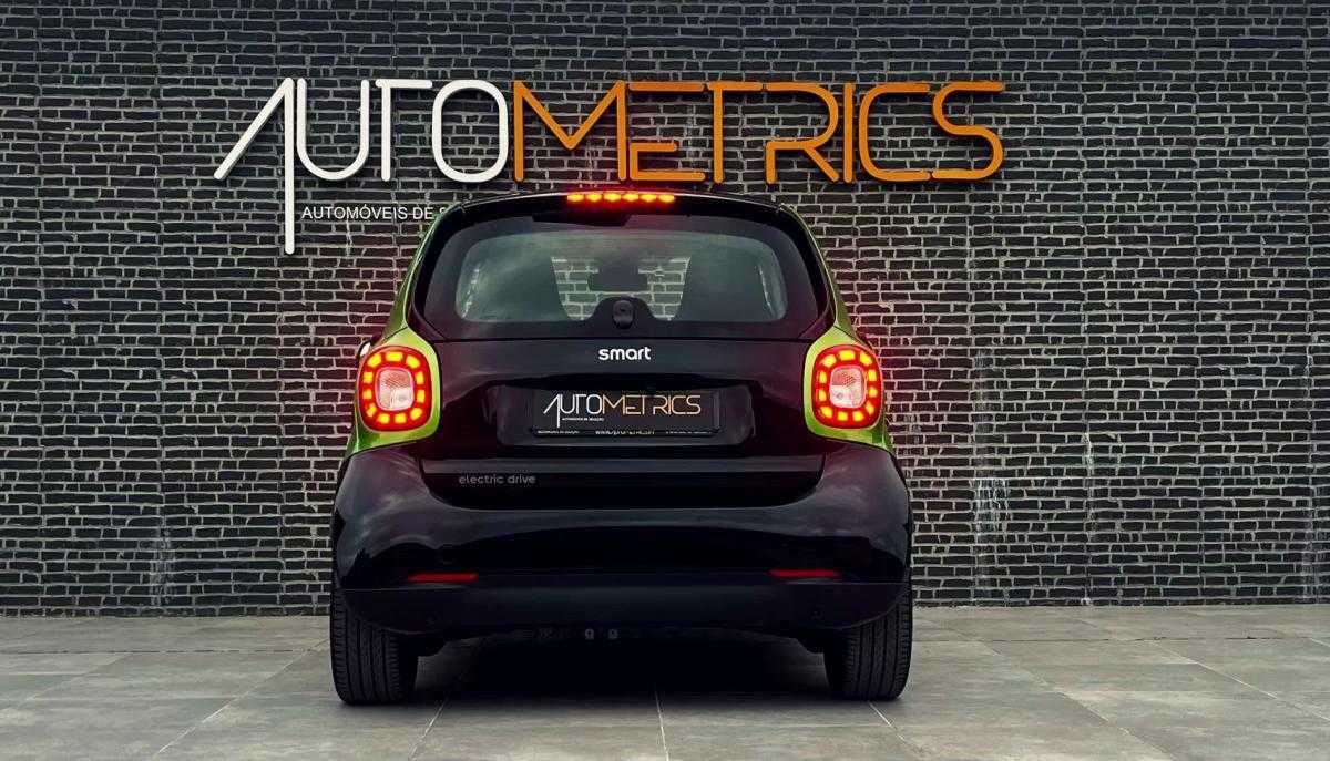smart-fortwo-2017-eletrico-200cc