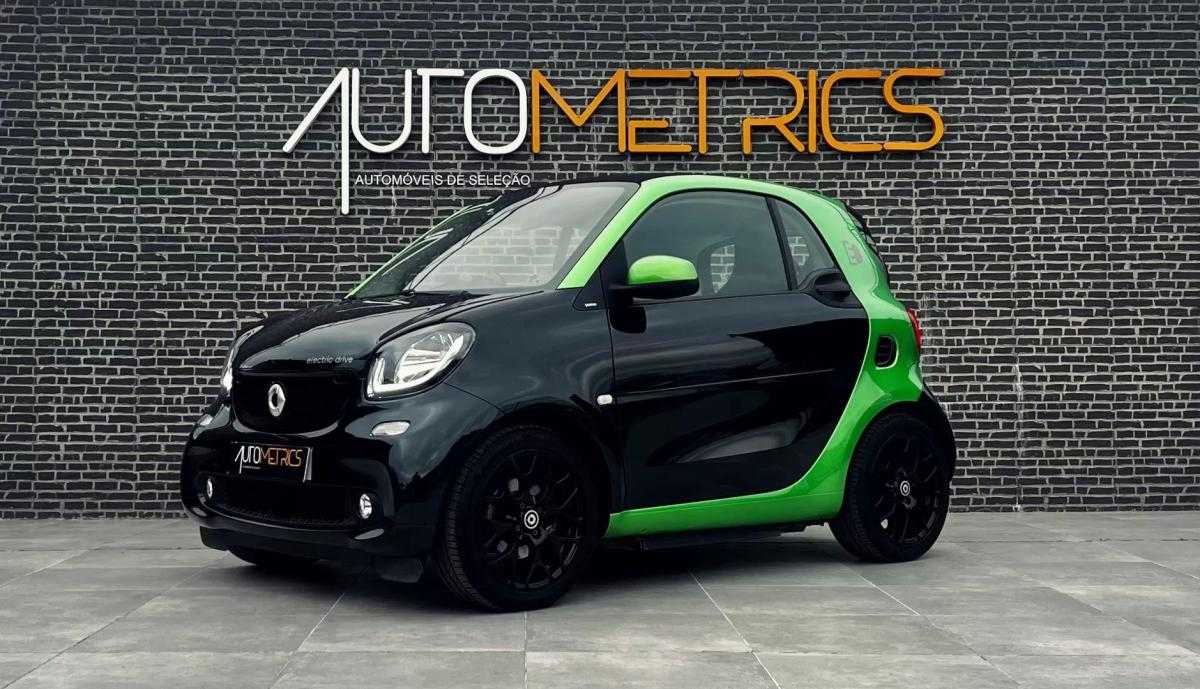 smart-fortwo-2017-eletrico-200cc