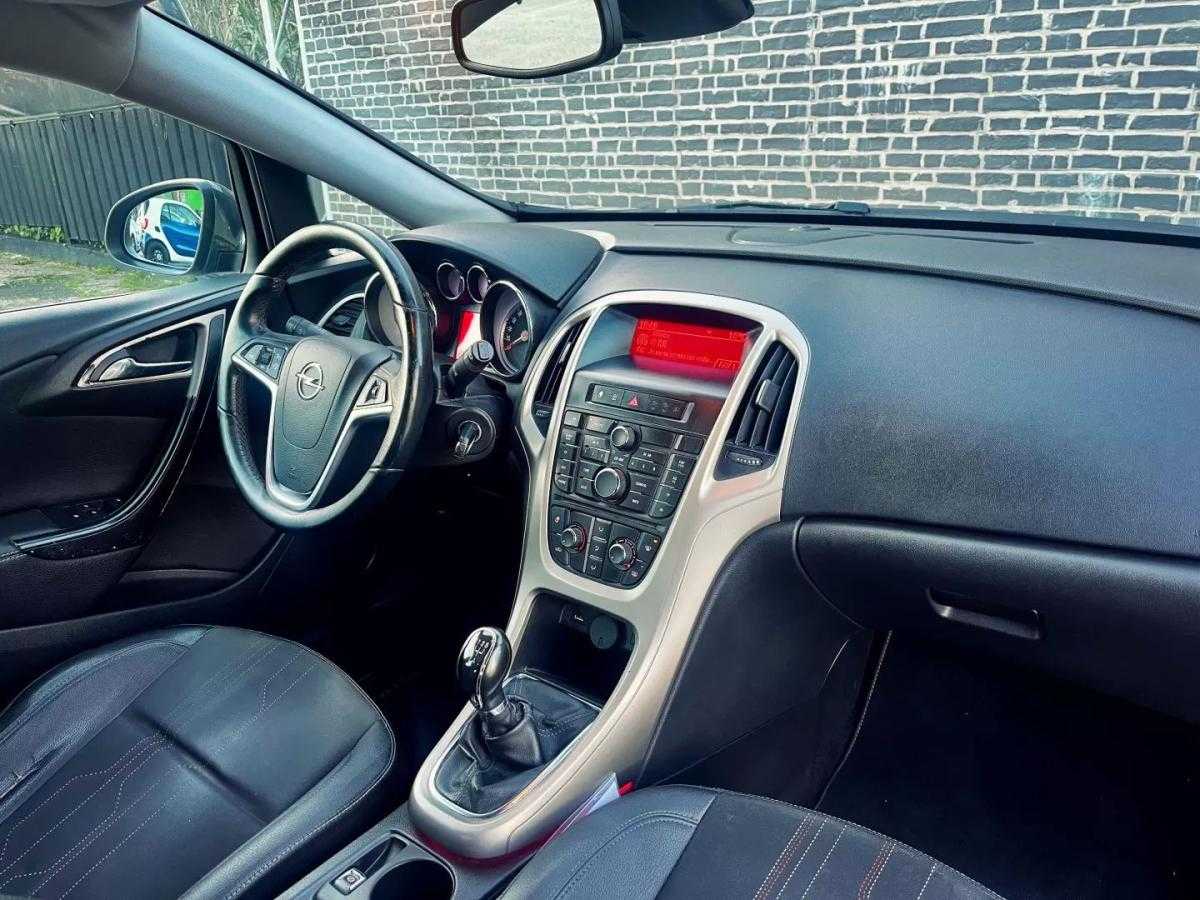 opel-astra-2012-diesel-1248cc