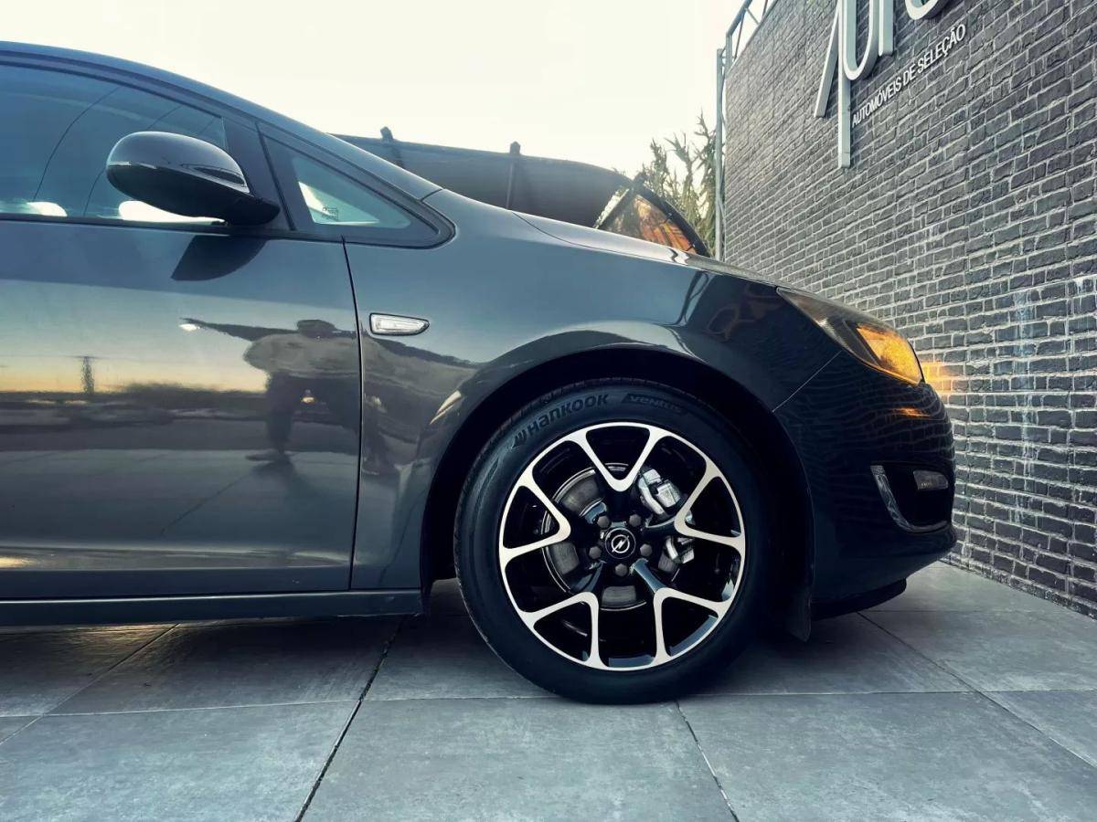 opel-astra-2012-diesel-1248cc