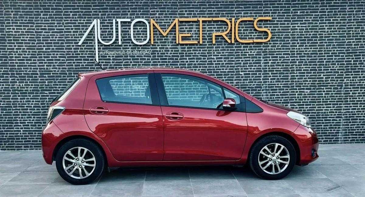 toyota-yaris-2014-gasolina-998cc
