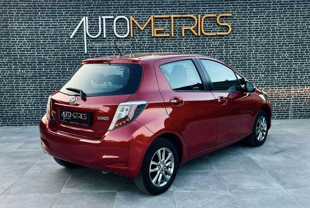 toyota-yaris-2014-gasolina-998cc