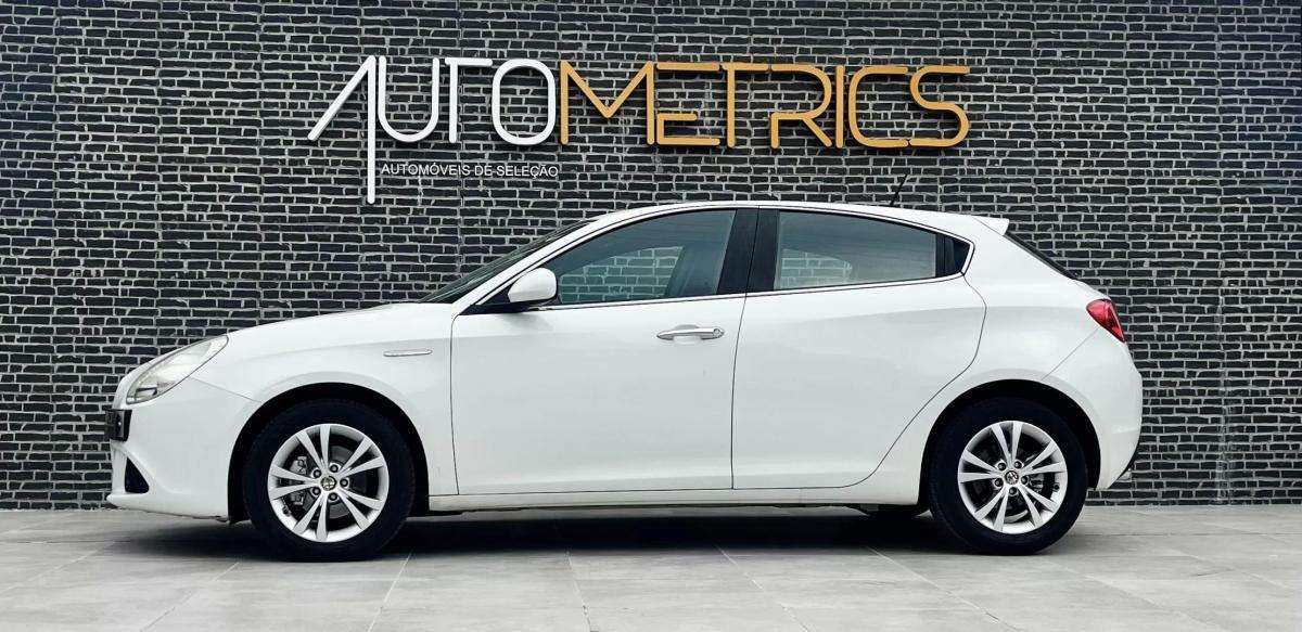 alfa-romeo-giulietta-2012-diesel-1598cc