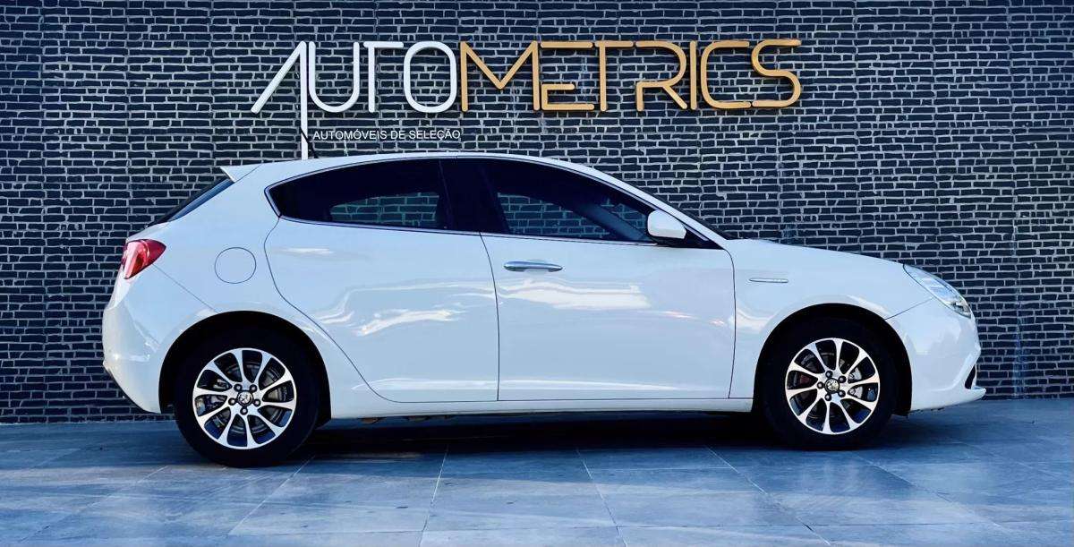 alfa-romeo-giulietta-2012-diesel-1598cc