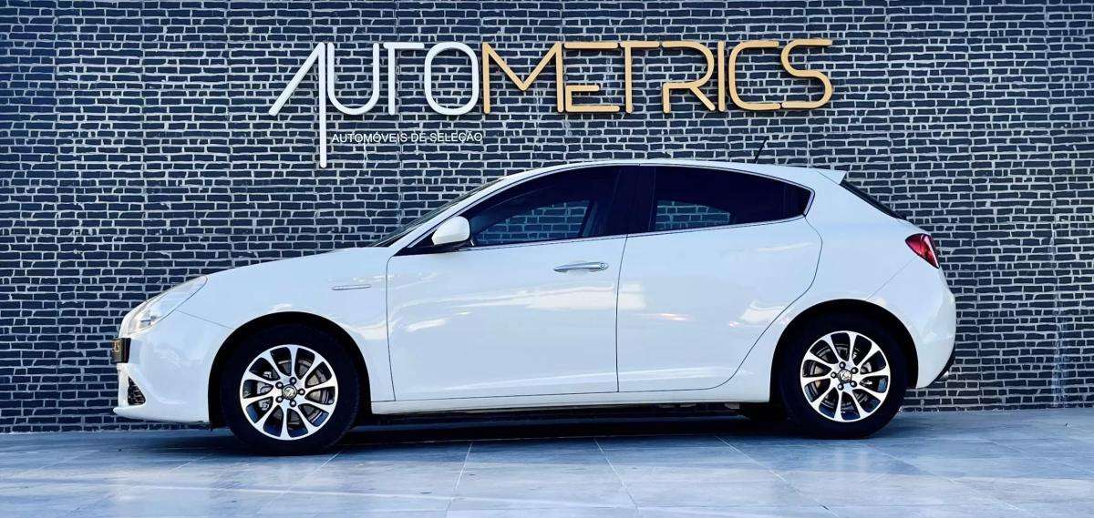 alfa-romeo-giulietta-2012-diesel-1598cc