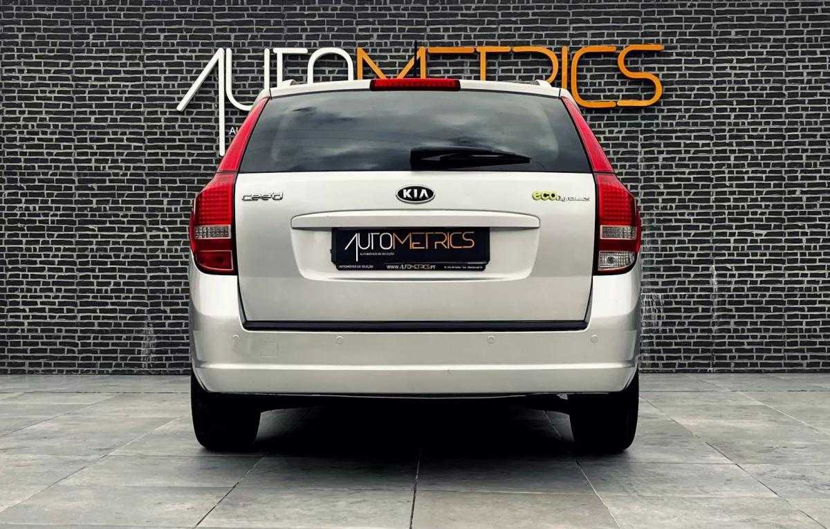 kia-ceed-sw-2010-diesel-1582cc