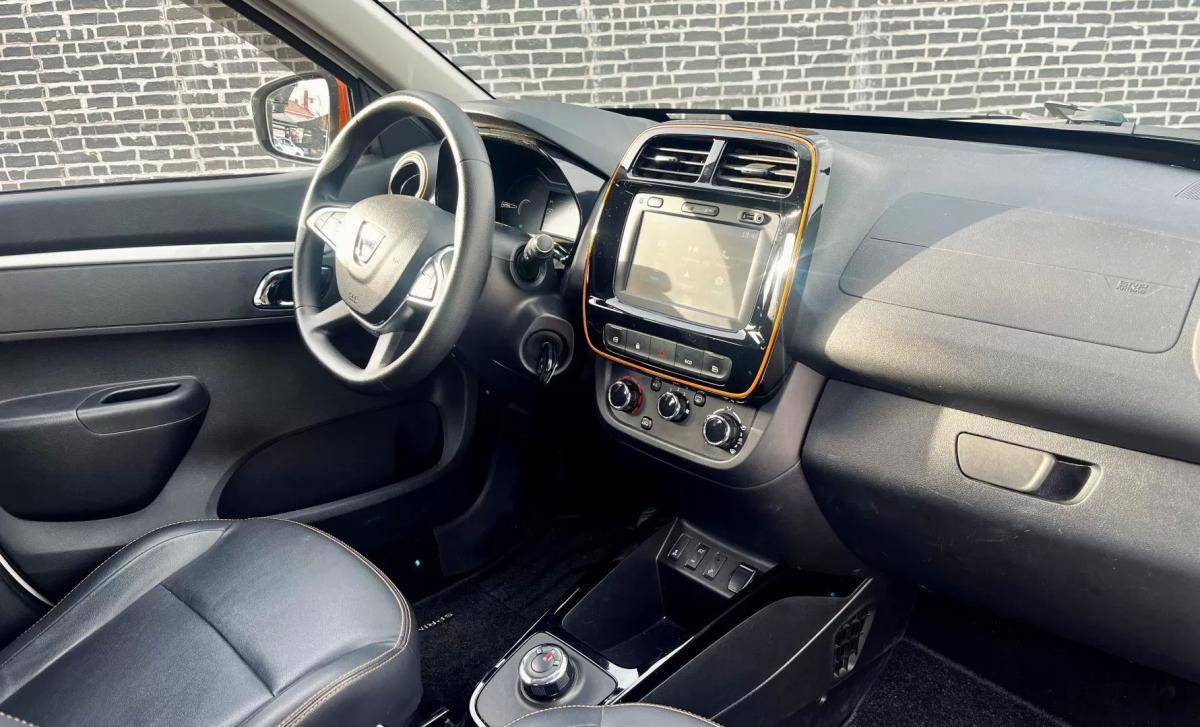 dacia-spring-2022-eletrico-200cc