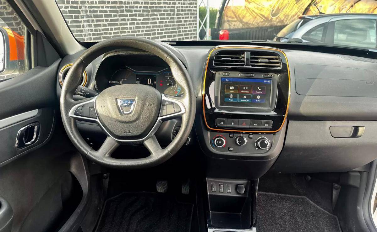 dacia-spring-2022-eletrico-200cc