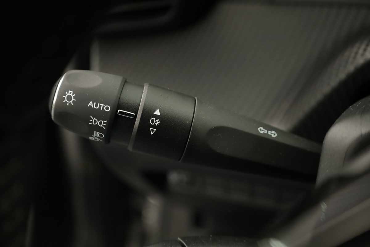 peugeot-e-2008-2024-eletrico-0cc
