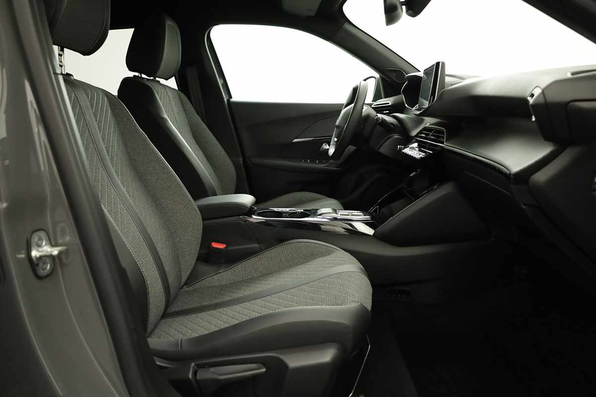 peugeot-e-2008-2024-eletrico-0cc