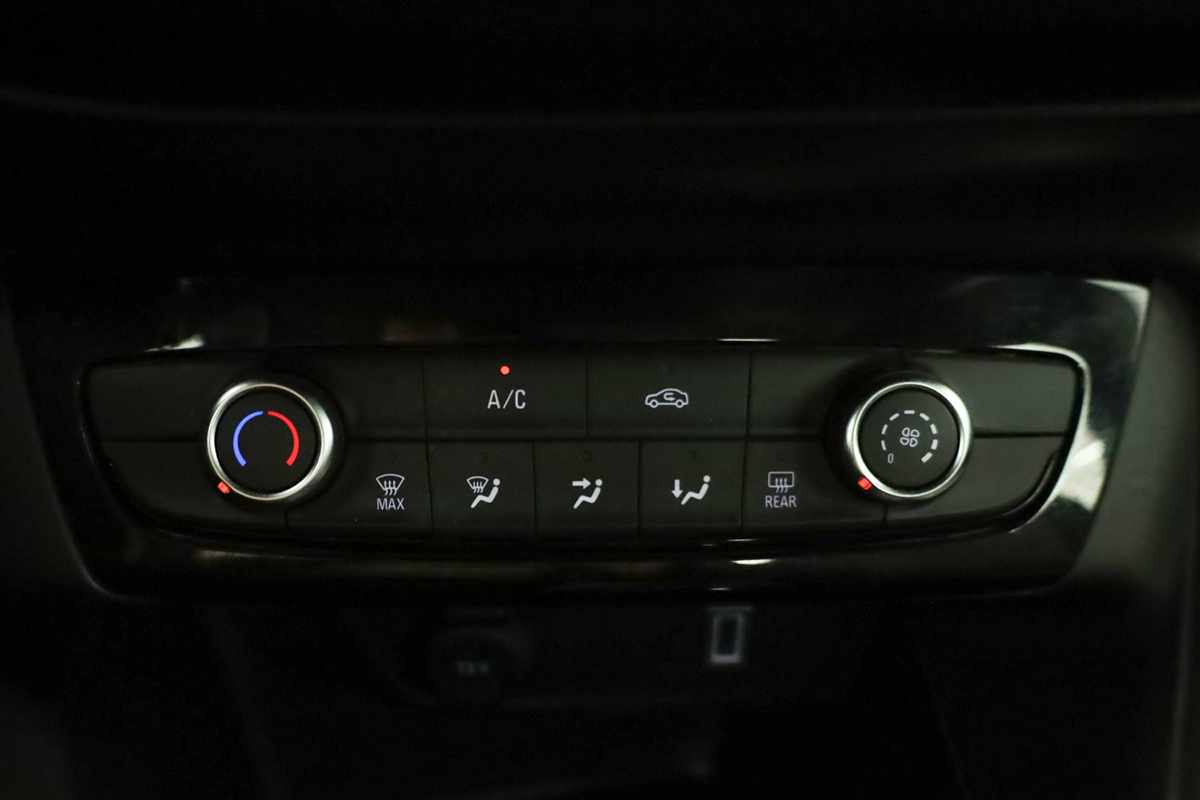 opel-corsa-2025-gasolina-1199cc