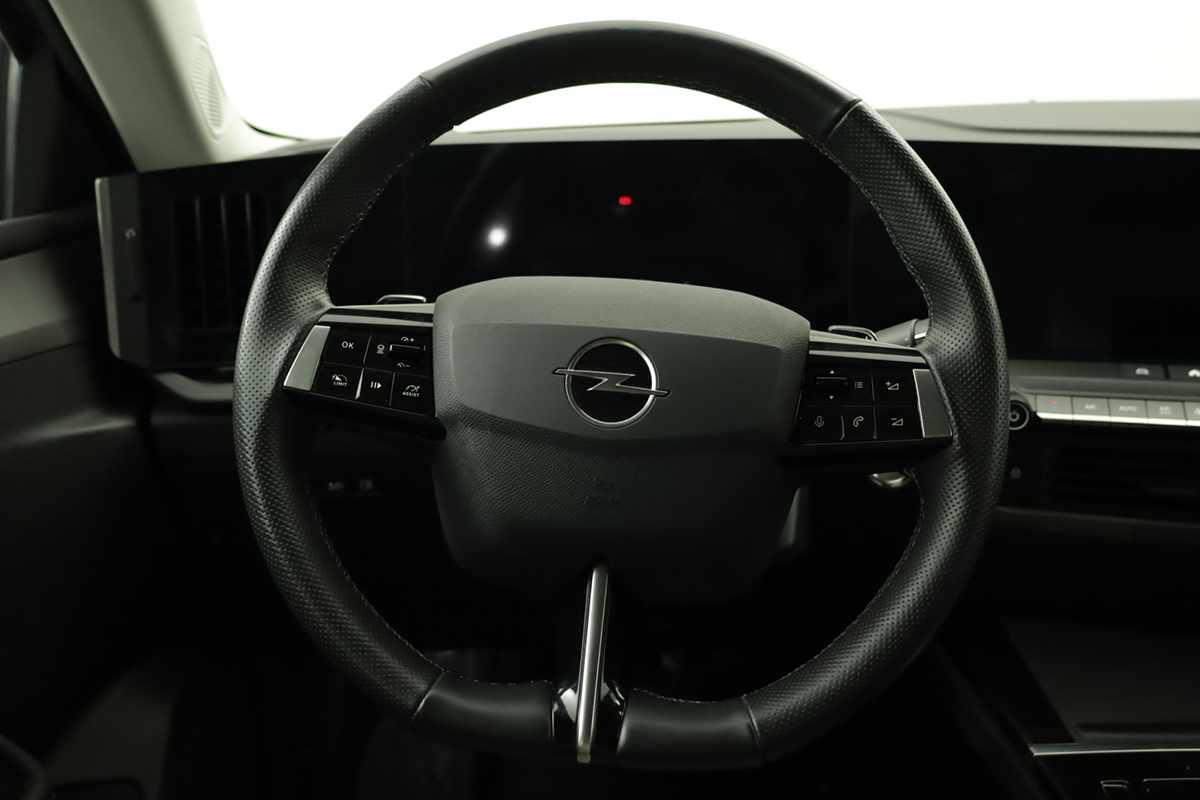 opel-astra-2023-hibrido-a-gasolina-1598cc