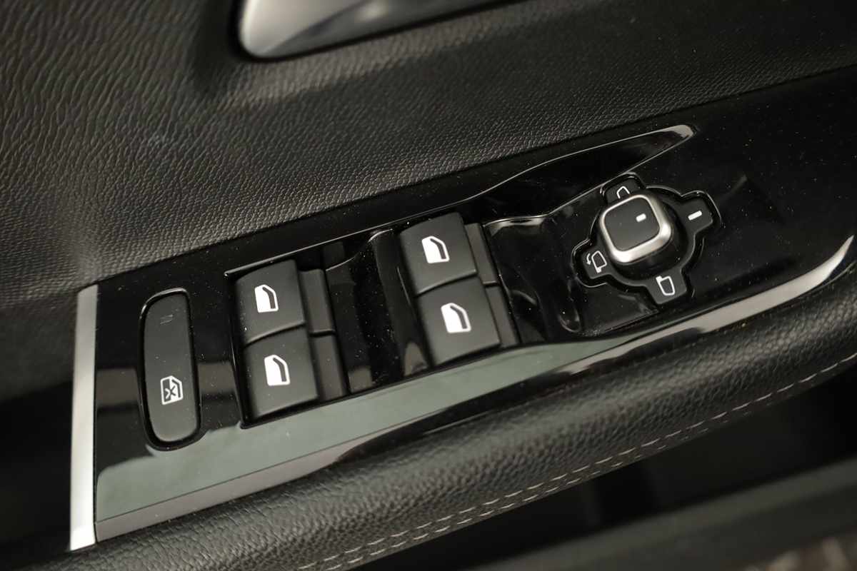 opel-astra-2023-hibrido-a-gasolina-1598cc