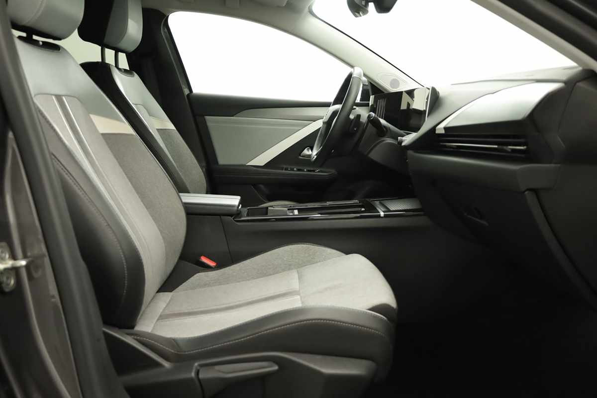 opel-astra-2023-hibrido-a-gasolina-1598cc