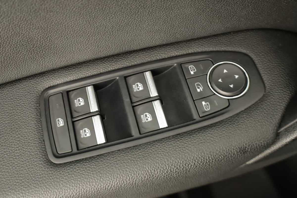 renault-captur-2024-gpl-999cc