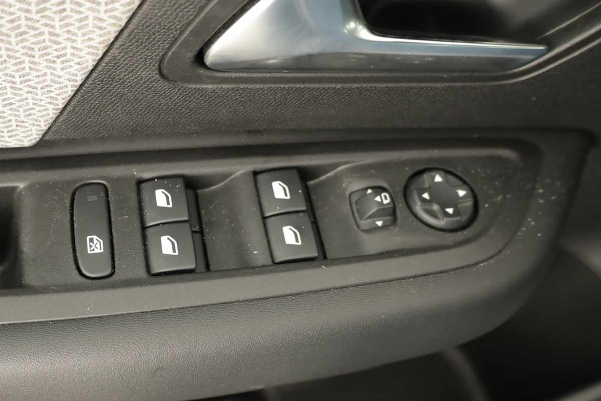 citroen-c4-2024-gasolina-1199cc