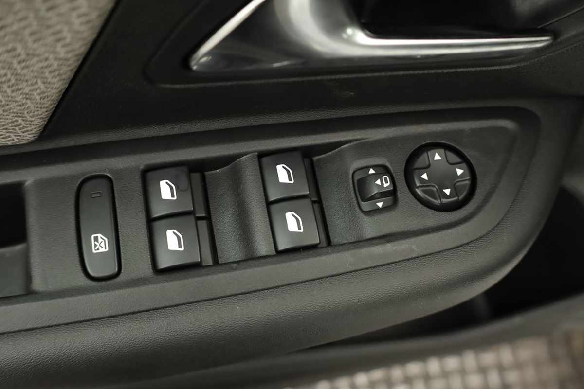 citroen-c4-2024-gasolina-1199cc