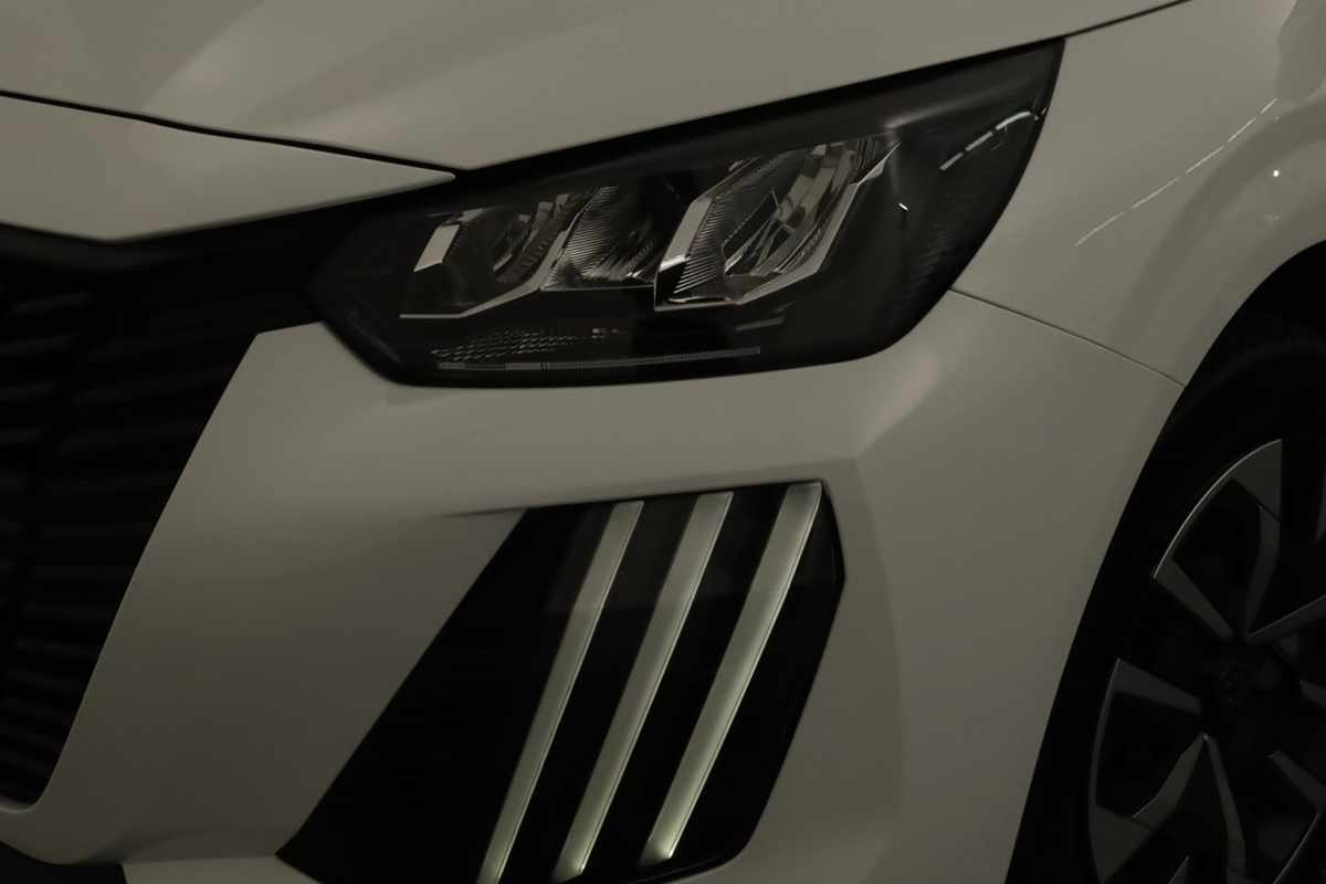 peugeot-e-208-2025-eletrico-0cc