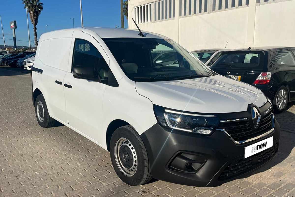 renault-kangoo-2025-diesel-1461cc